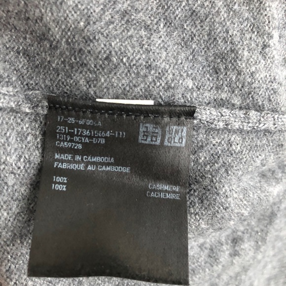 Uniqlo Cashmere Sweater - Picture 3 of 3